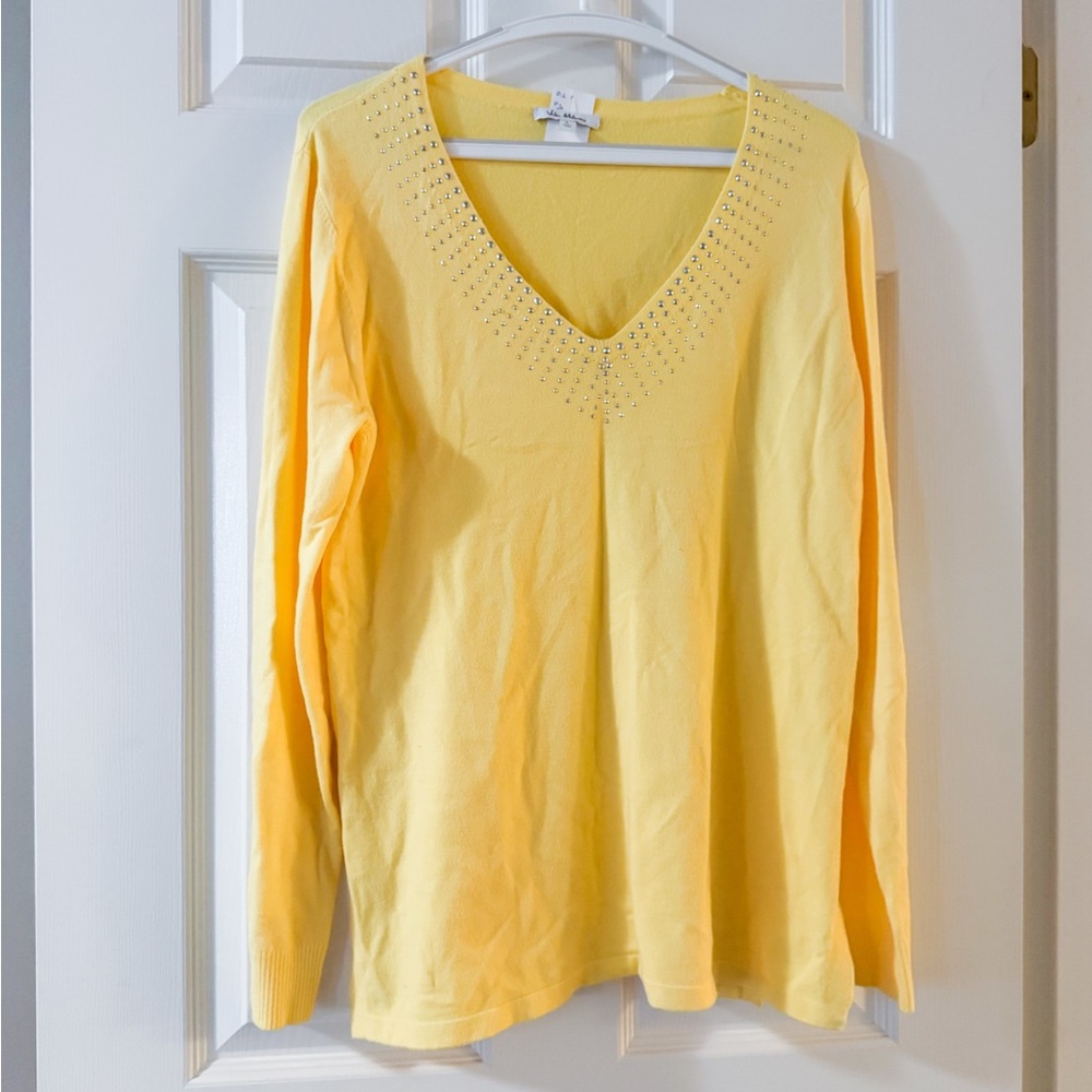 Milano Yellow Embellished V-Neck Sweater Women’s Size L,Soft Lightweight Wool